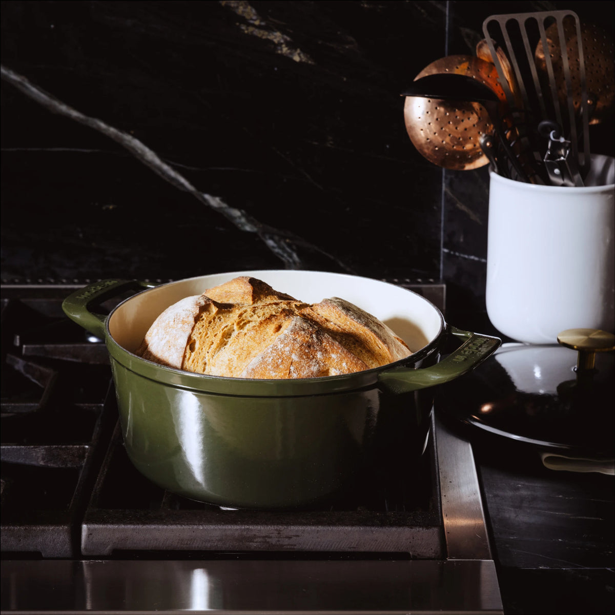 Enameled Cast Iron Set Main image
